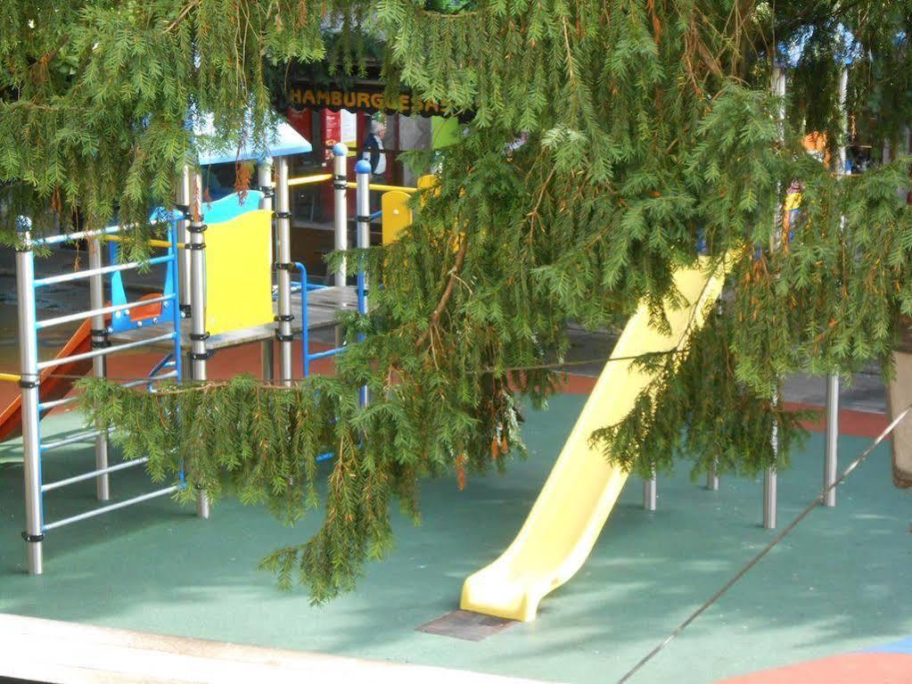 Hospedaje Torreon Onís Exterior foto